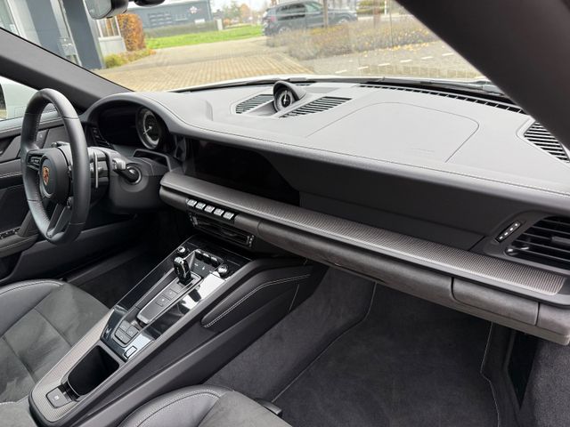 Fahrzeugabbildung Porsche 992 GTS Cabrio,Bose,Carbon,GTS Paket,Komfortzug.