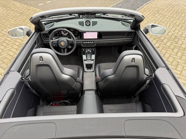Fahrzeugabbildung Porsche 992 GTS Cabrio,Bose,Carbon,GTS Paket,Komfortzug.