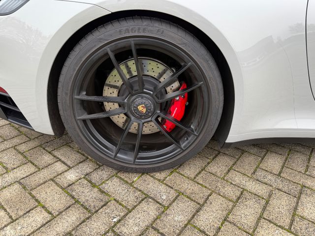 Fahrzeugabbildung Porsche 992 GTS Cabrio,Bose,Carbon,GTS Paket,Komfortzug.